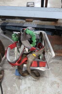 Kasse med div. Faldsikringsudstyr