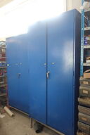 Stålskab med div. Værktøj m.m.