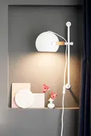 2 stk. halo design d.c væglampe long opalic med hvid eg(ubrugt)