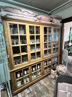 Vitrineskab m. 8 låger i genbrugstag 195x220x55 cm