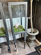 Montra m. Dekoration H: 150 CM