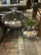 2 stk. Vaser m. Blomster