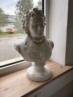 Beethoven buste