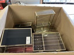 1 ks. Smykkedisplays i glas og messing SØSTRENE GRENE