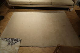 Gulvtæppe FERM LIVING Stille Tufted Rug Off White