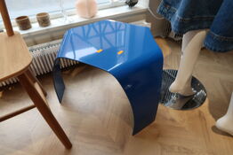 Sidebord A. PETERSEN Metal Stool By Ole Blue