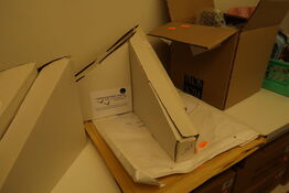 2 stk. hylder DK3 Cadovius Butterfly Shelf