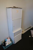 4 stk. reoler/skabe MONTANA