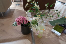 3 stk. vaser med div. Kunstige blomster