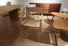 Spisebordsstol BRD. KRÜGER Arv Armstol eg/hvidolie / Flettet Sæde