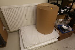 Rullepap samt papir til indpakning