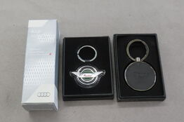 2 stk. Nøgleringe samt golfbolde