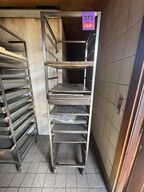 Indstikvogn med ca. 66 stk. bageplader