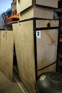 Opbevaringsvogn/skab med indhold