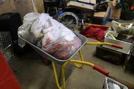 Trillebør med indhold