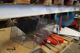 Opbevaringskasse samt bur