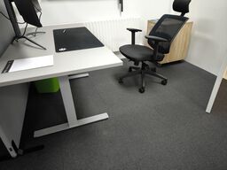 Skrivebord med stol og skuffemodul