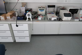 Arbejdsbord ZYSTM uden indhold