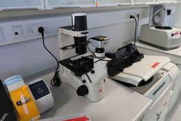 Mikropskop MOTIC AE2000 TRI
