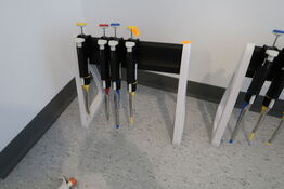 Stativ med 4 stk. pipetter VWR