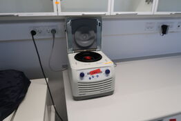 Centrifuge EPPENDORF 5418 R