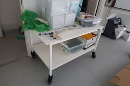 Opbevaringsbord uden indhold