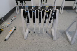 Stativ med 5 stk. pipetter SARTORIUS