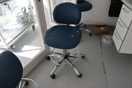 Laboratoriestol VELA MEDICAL CHAIRS