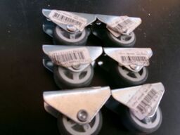 6 stk. møbelhjul Ø3 cm, platform 4,5 x 1,8 cm