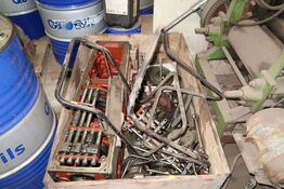 Palle med div. Værktøj og reservedele