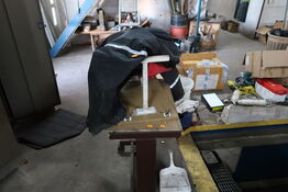 Arbejdstøj samt bord