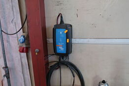 Lader VICTRON ENERGY 12V/25A