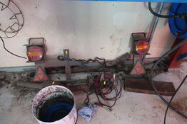 Lygtebum samt startkabler