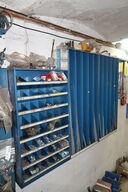 2 stk. sortimentsreoler med indhold