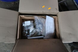 Kasse med reservedele