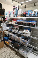 2 fag med stort parti elektronik