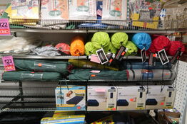 Stort parti camping udstyr 