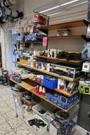 2 fag med stort parti elektronik