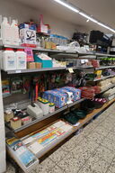 4 fag med handelsvarer 