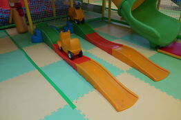 2 stk. kapløbsbaner