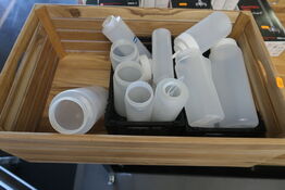 Trækasse med plastflasker