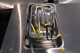 7 stk. kantiner samt tænger