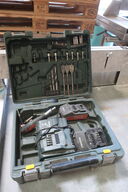 Oplader & 2 batterier METABO inkl. div. tilbehør