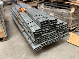 1 Palle med Metal Skinner