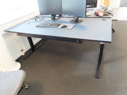 El. hæve/sænke skrivebord, RUMAS, med udtrækskuffe