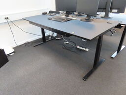 El. hæve/sænke skrivebord, RUMAS, med udtrækskuffe