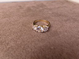 14 kt. Guldring med 2.45 ct. Briliantsleben Diamant