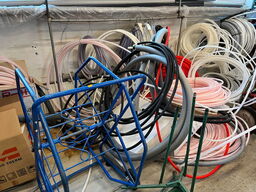 Div. rør og slanger, samt vogne