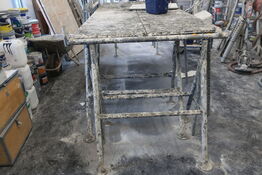 Stilladsbukke med 2 stk. stilladsdæk