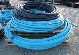 100 m 63 mm pem pn10 + 100 m pem pn 10. 50 mm +100m 40 mm pn 16 peh slange (alle med et par ridser) ubrugt